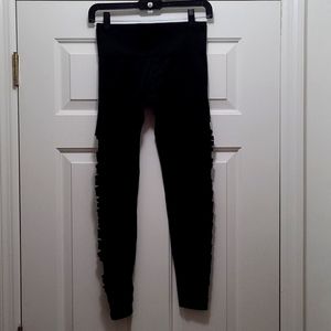 PINK Cool & Comfy Black Leggings Size Small